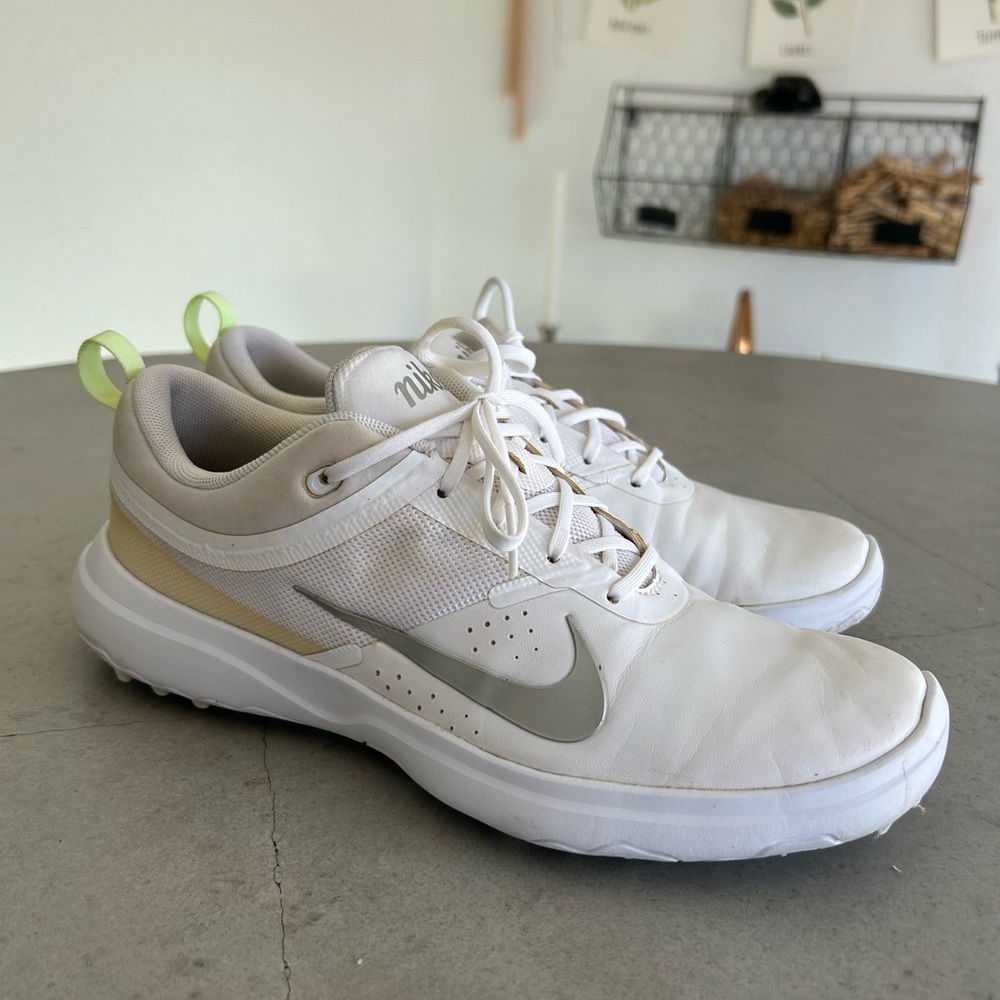 Nike Akamai Spikeless Golf Sneakers Athletic Outdoors 7